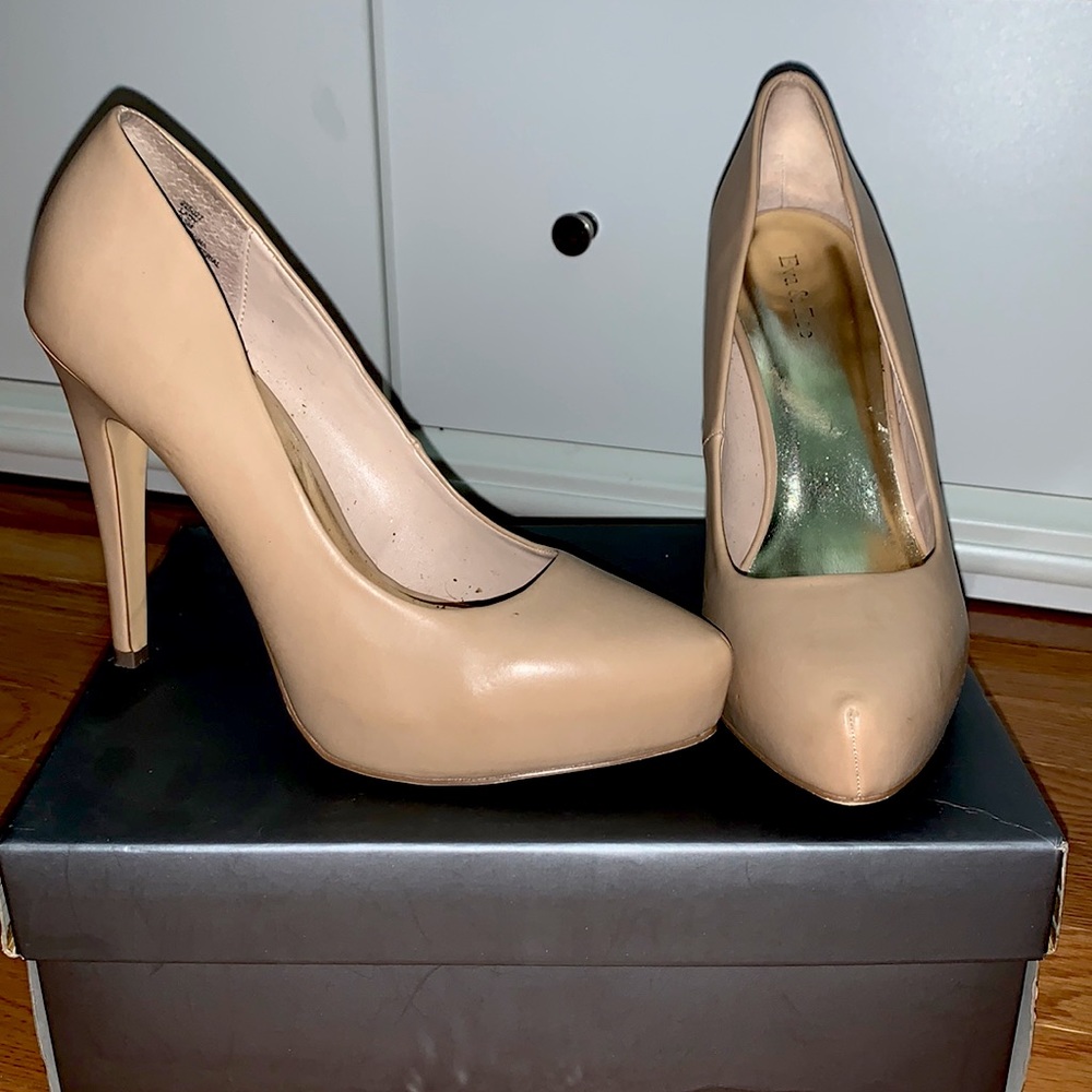 Nude/cream heels